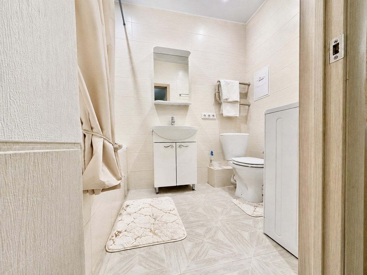 Апартаменты (Вера 125), Апартаменты 125 Вера
