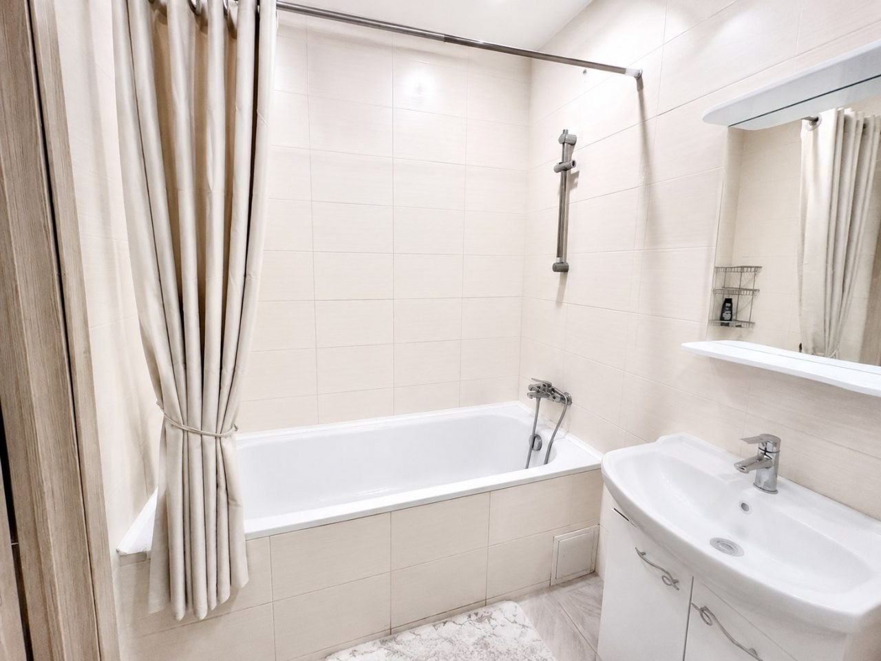 Апартаменты (Вера 125), Апартаменты 125 Вера