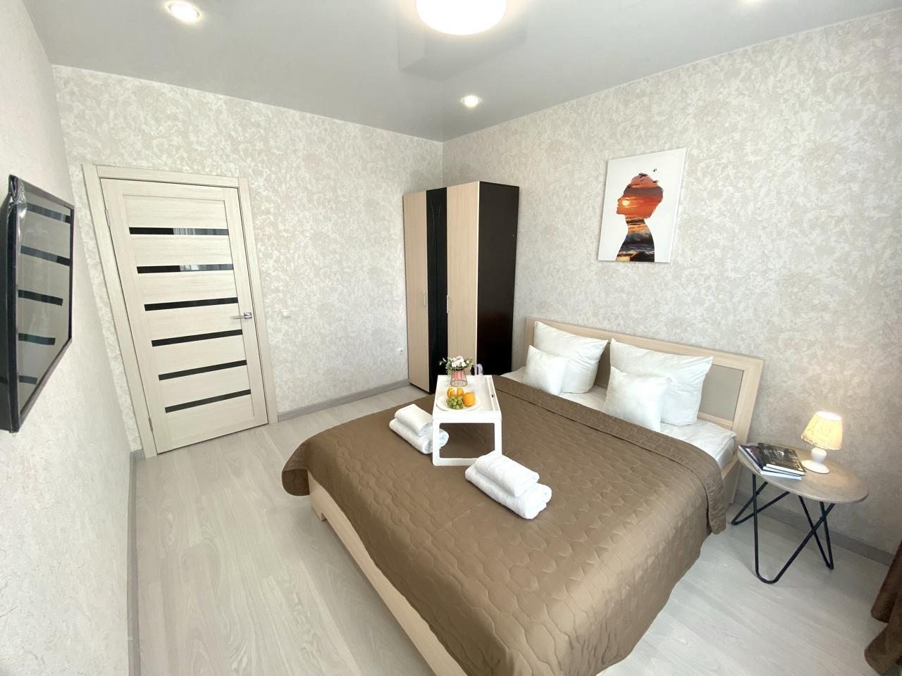 Кровать двуспальная