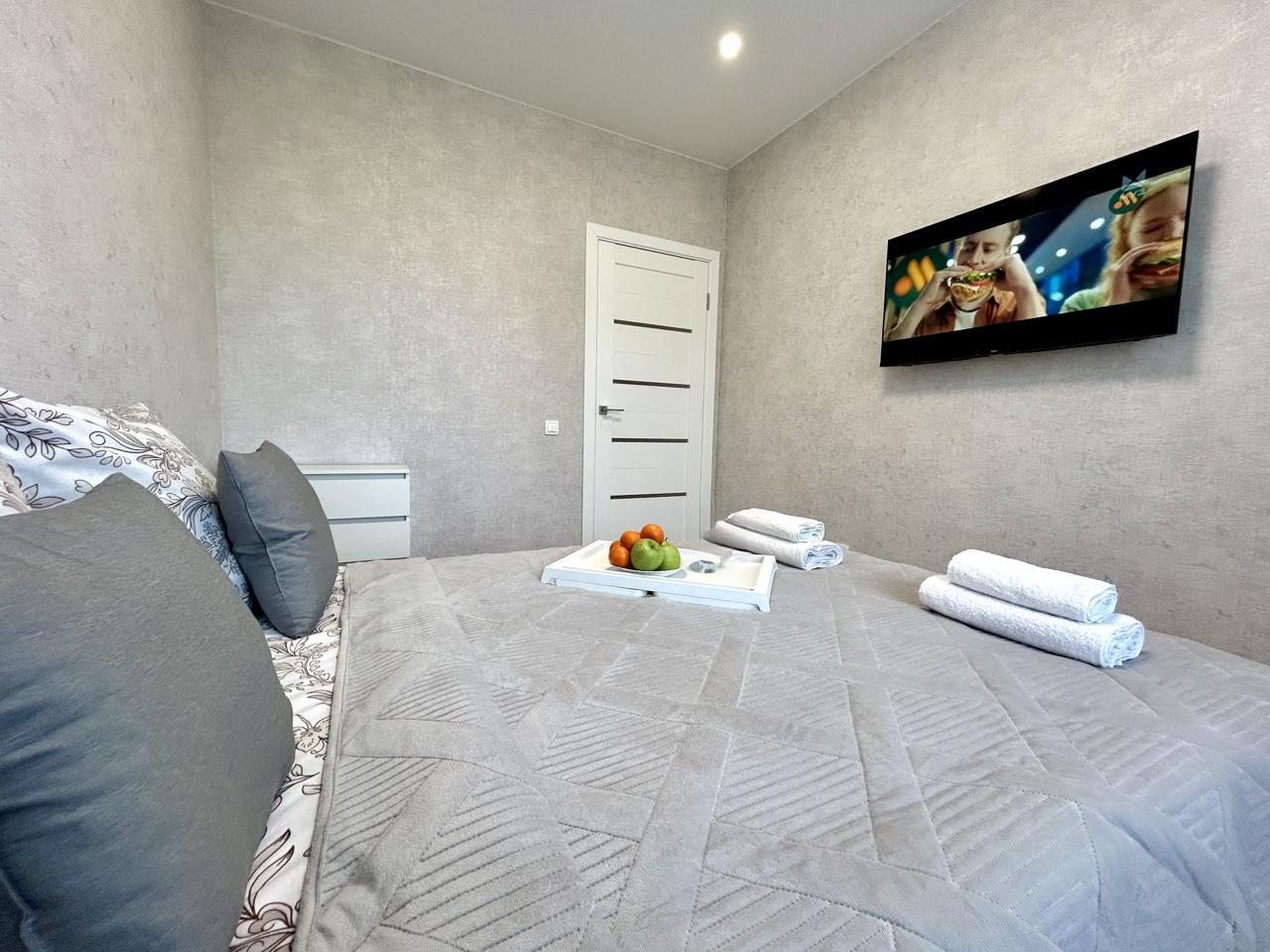 Кровать двуспальная