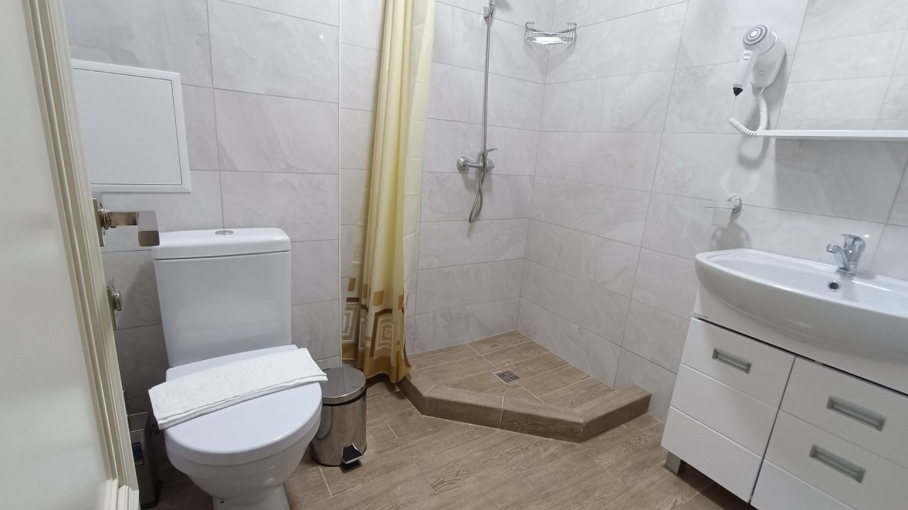 Трёхместный и более (Трёхместный с выходом на патио), Гостевой дом Троя