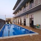 Трехместный (Трёхместный с выходом на бассейн), Гостевой дом Троя