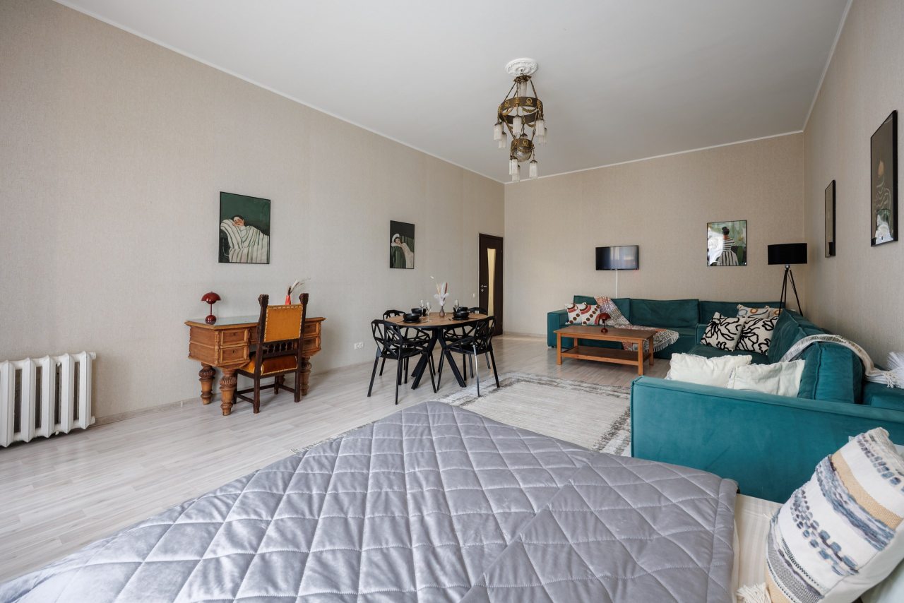 Квартира (Трехкомнатная на реке Мойка у Эрмитажа), Апартаменты 3 комнатные апартаменты на Мойке 30