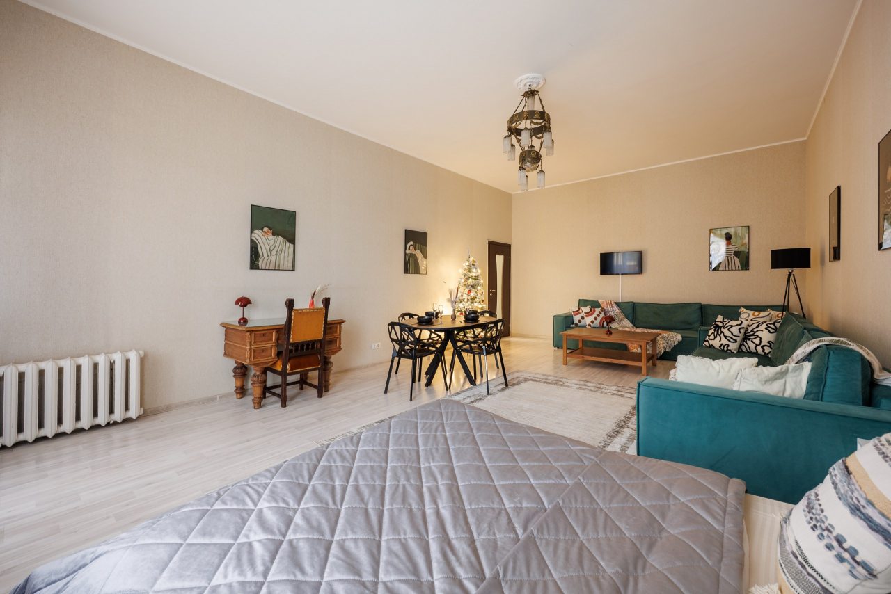 Квартира (Трехкомнатная на реке Мойка у Эрмитажа), Апартаменты 3 комнатные апартаменты на Мойке 30