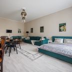 Квартира (Трехкомнатная на реке Мойка у Эрмитажа), Апартаменты 3 комнатные апартаменты на Мойке 30