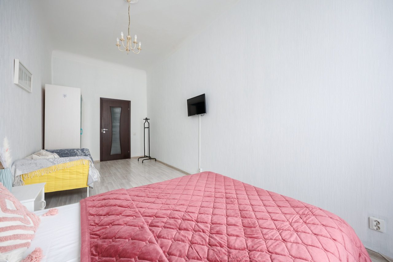 Квартира (Трехкомнатная на реке Мойка у Эрмитажа), Апартаменты 3 комнатные апартаменты на Мойке 30