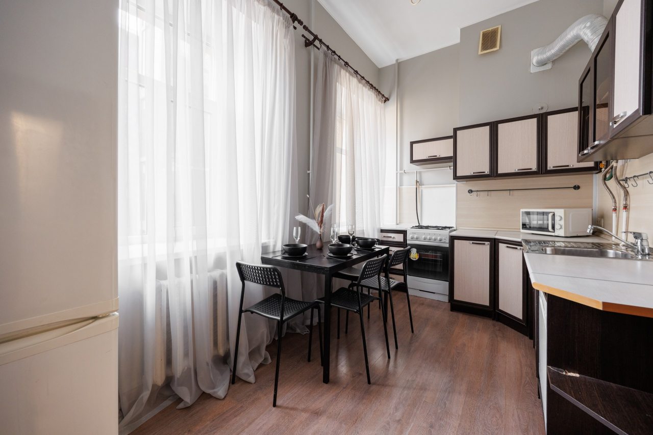 Оборудованная кухня, Апартаменты 3 комнатные апартаменты на Мойке 30