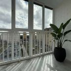 Апартаменты (На правом берегу), Апартаменты 1-к квартира на Андрея Алешина