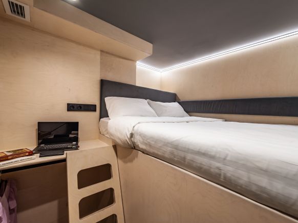 Хостел Morfeus (Capsule hotel)