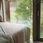 Вид из окна спальня 2