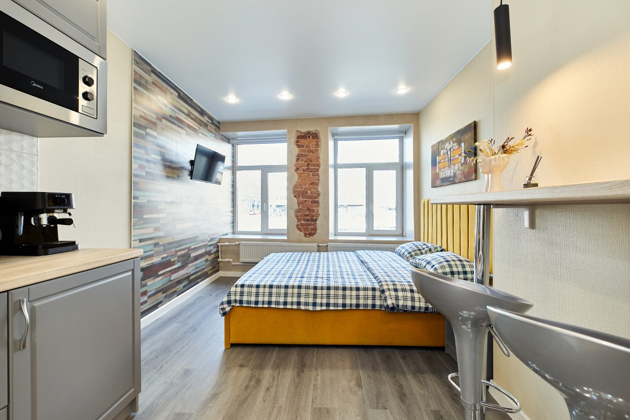 Студия Делюкс с окнами на Набережную реки Фонтанки