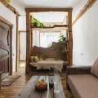 Двухместный (Башиль), Отель Башня