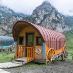 Двухместный (Дилижанс "Кавказкая Пленница", 2х-местный бутик-номер с ванной), Парк-Отель O2kislorod