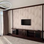 Люкс (Фемили), Отель Причал