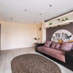 Апартаменты (Трёхкомнатные для 6 гостей (2+2+2)), Апартаменты MaxRealty24 Москва Винницкая 21