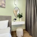 Трёхместный и более (Апартаменты рядом с Аэропортом), Апартаменты Около Аэропорта