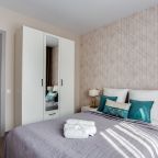 Трёхместный и более (Стильная однокомнатная квартира), Апартаменты ApartsLounge