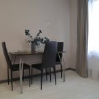 Трёхместный и более (Просторная однокомнатная квартира), Апартаменты ApartsLounge