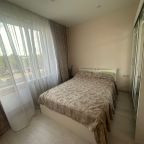 Трёхместный и более (Просторная однокомнатная квартира), Апартаменты ApartsLounge