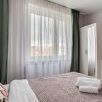 Трёхместный и более (Просторная однокомнатная квартира), Апартаменты ApartsLounge