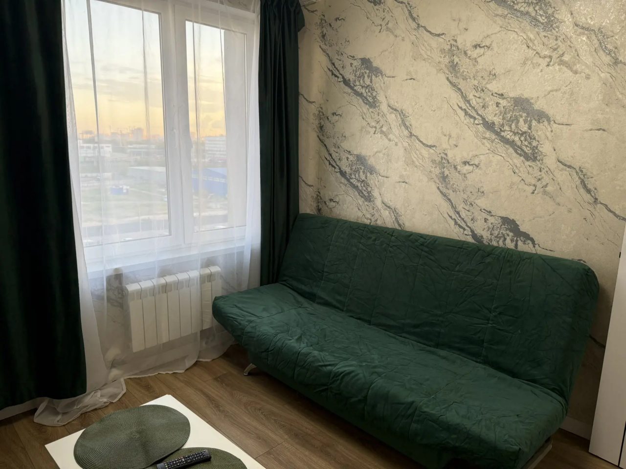 Трёхместный и более (Просторная 2-х комнатная квартира 328), Апартаменты ApartsLounge