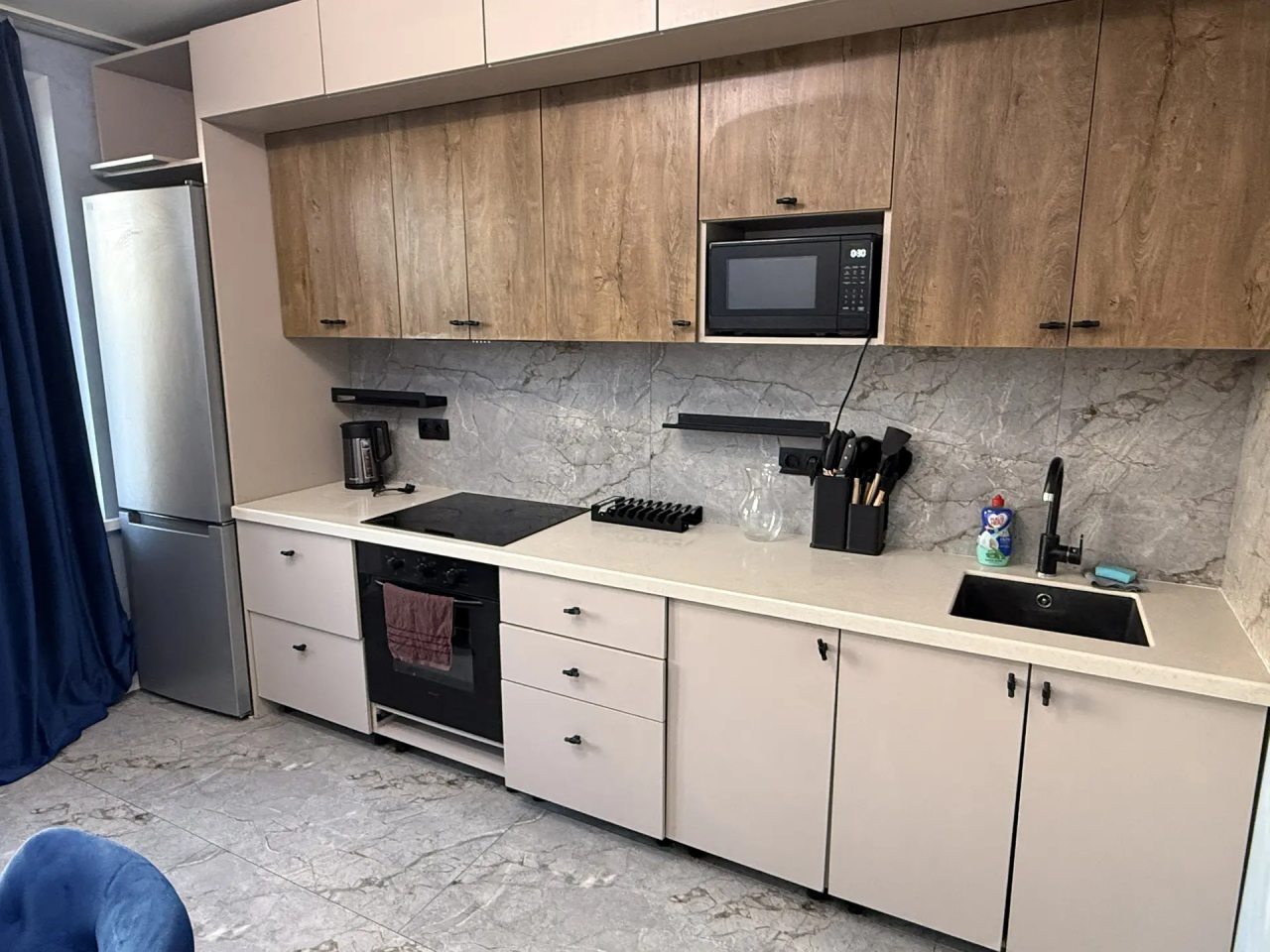 Трёхместный и более (Просторная 2-х комнатная квартира 328), Апартаменты ApartsLounge