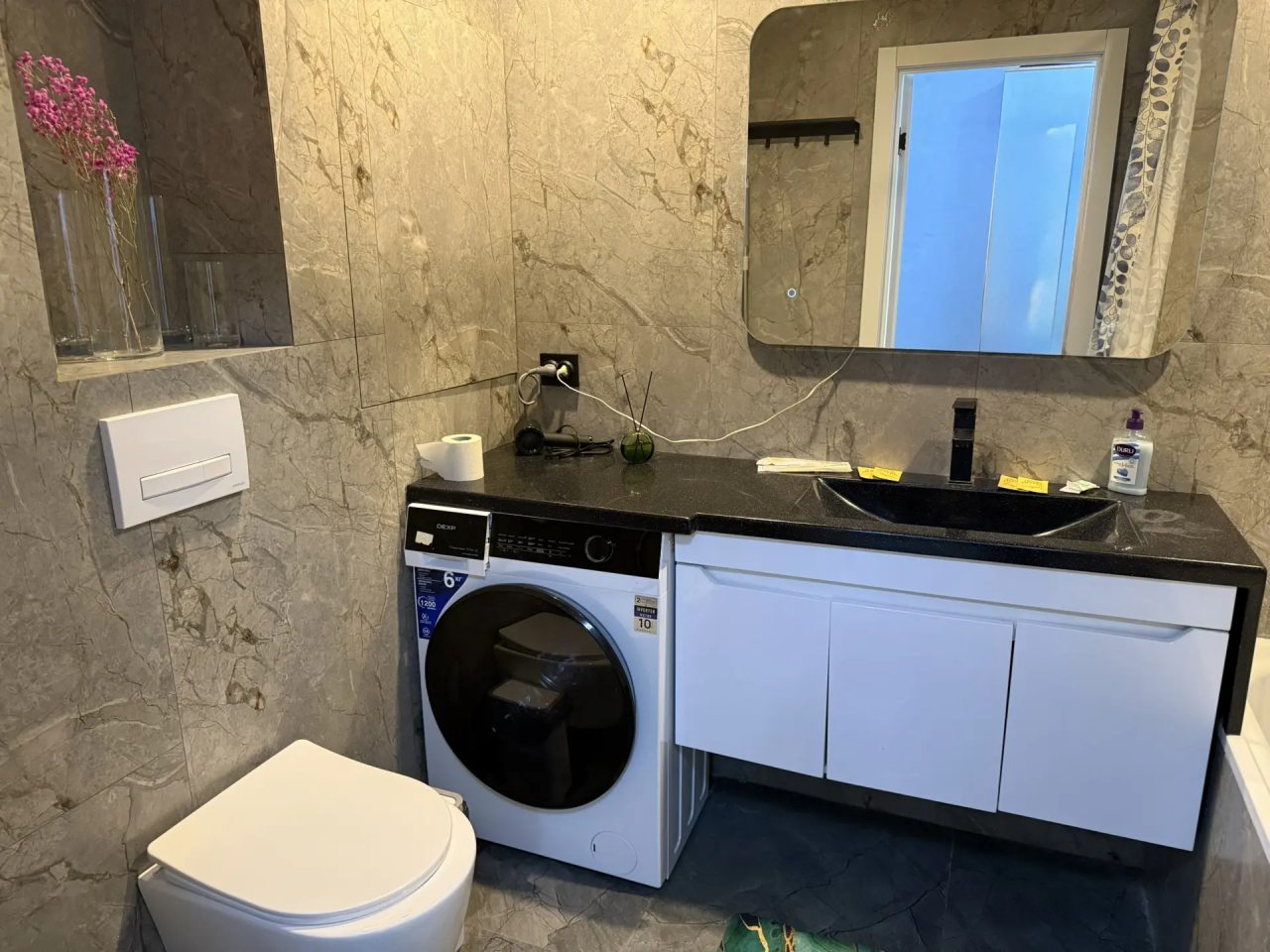 Трёхместный и более (Просторная 2-х комнатная квартира 328), Апартаменты ApartsLounge