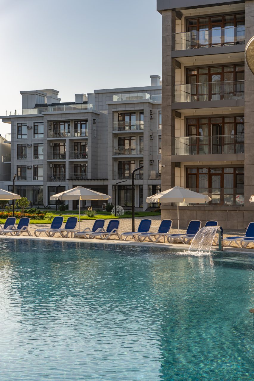Бассейн, Гостиница Atlantis Marina