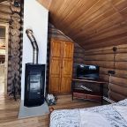 Дом (Дом из сруба №1 с камином и баней для 6 гостей), База отдыха Ранчо