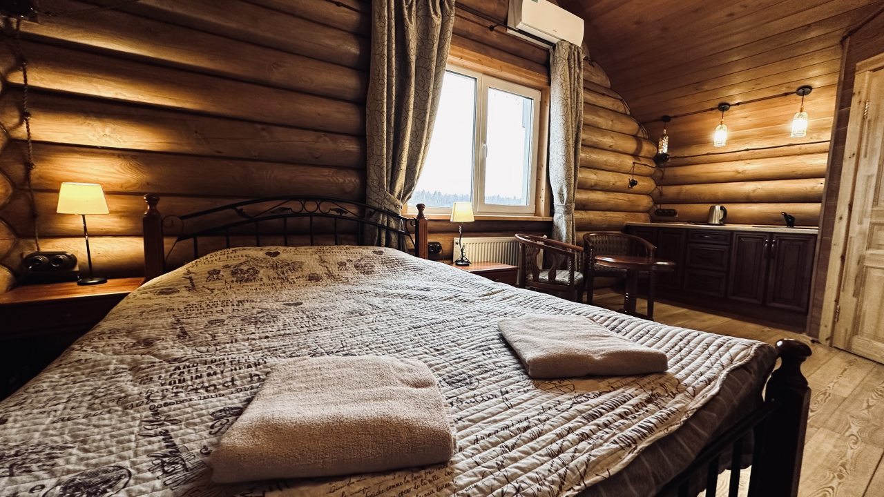 Дом (Дом из сруба №1 с камином и баней для 6 гостей), База отдыха Ранчо