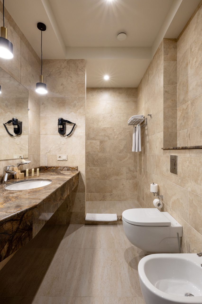 Номер (Делюкс с балконом и видом на горы), Отель MontChalet Spa by Stellar Hotels, Krasnaya Polyana