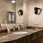 Номер (Делюкс с балконом и видом на горы), Отель MontChalet Spa by Stellar Hotels, Krasnaya Polyana