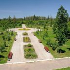 Зеленая зона, место для прогулок)