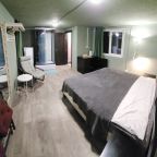 комната на втором этаже коттеджа