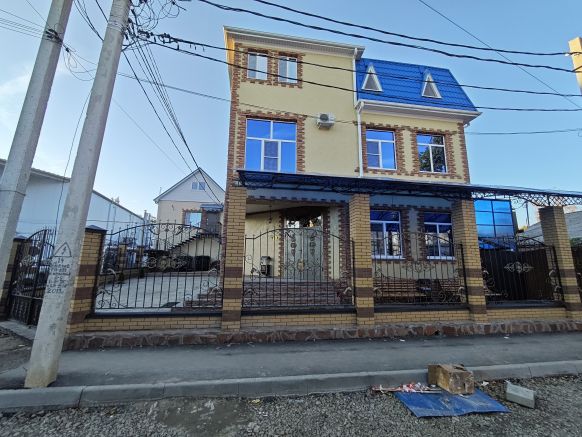 Апартаменты Сенода, Шахты