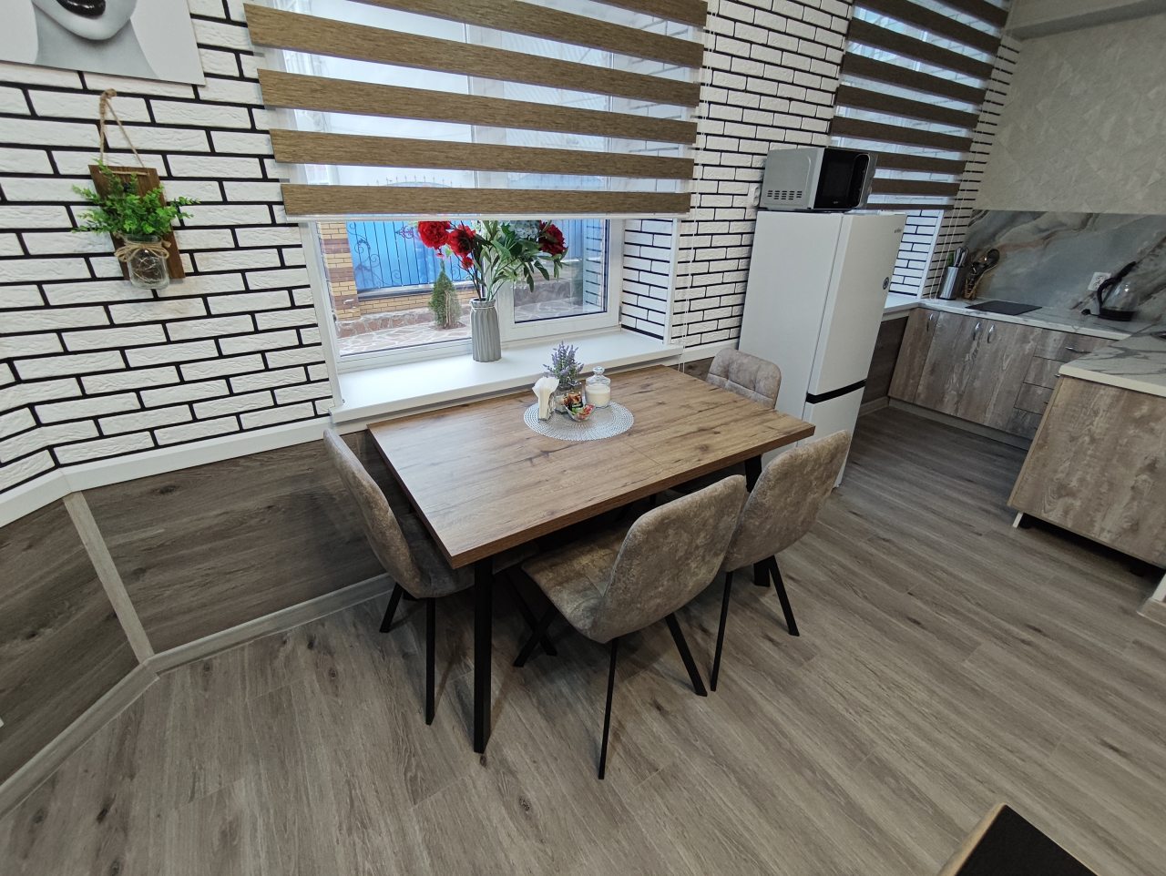 Апартаменты (Уютная, новая, светлая 2-комн. квартира), Апартаменты Сенода