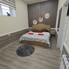 Апартаменты (Уютная, новая, светлая 2-комн. квартира), Апартаменты Сенода