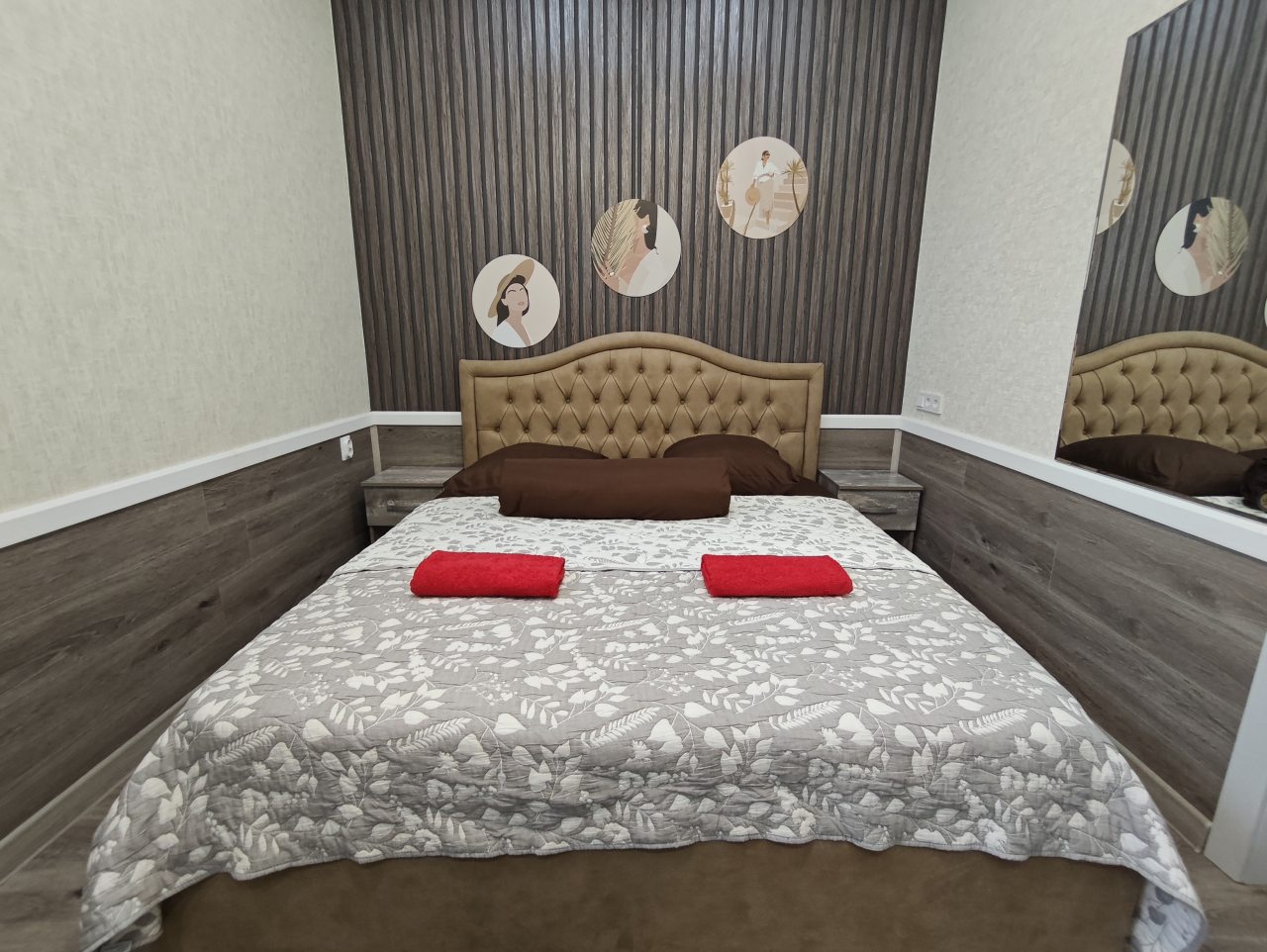 Апартаменты (Уютная, новая, светлая 2-комн. квартира), Апартаменты Сенода