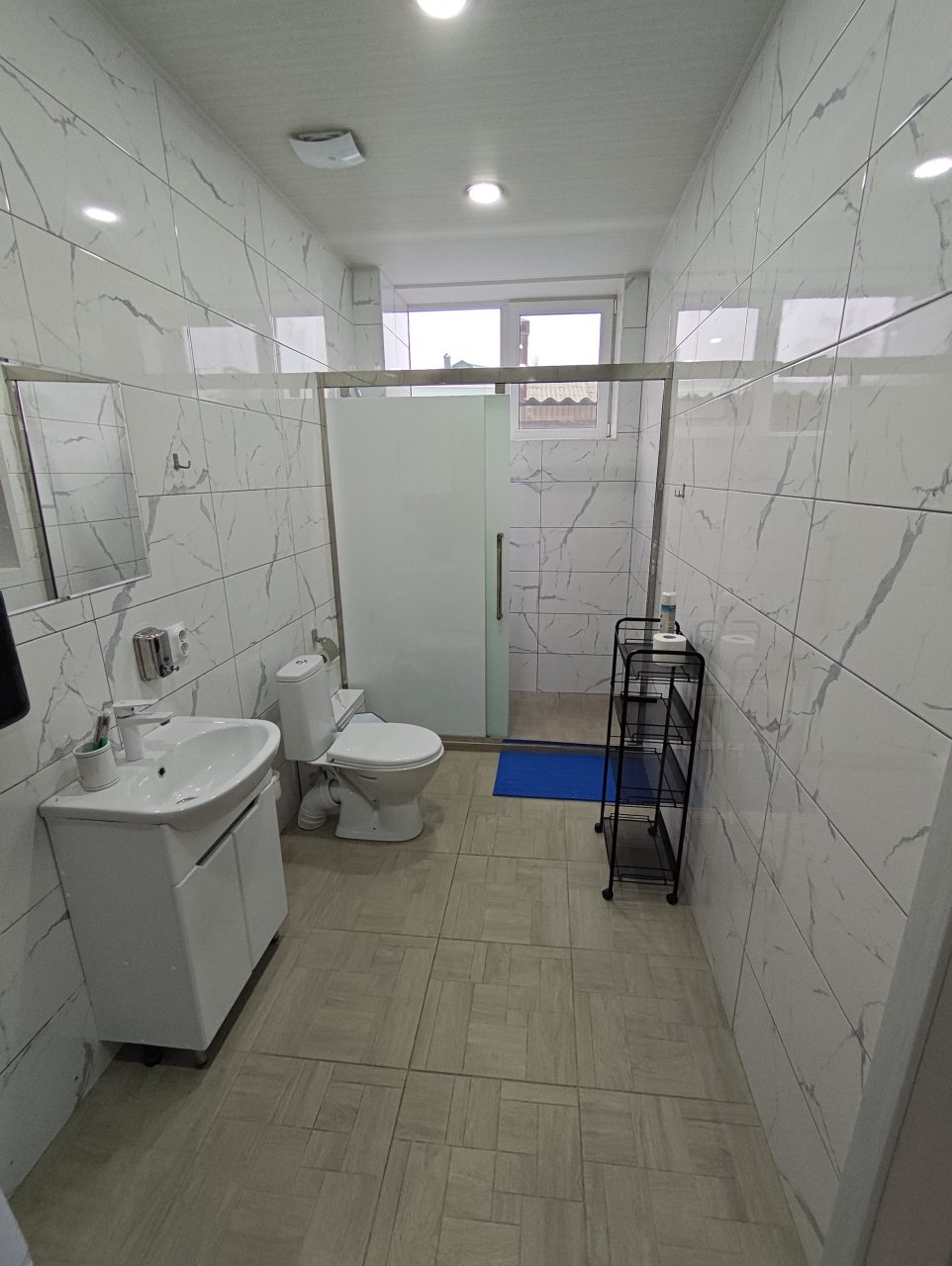 Апартаменты (Уютная, новая, светлая 2-комн. квартира), Апартаменты Сенода