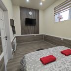 Апартаменты (Уютная, новая, светлая 2-комн. квартира), Апартаменты Сенода