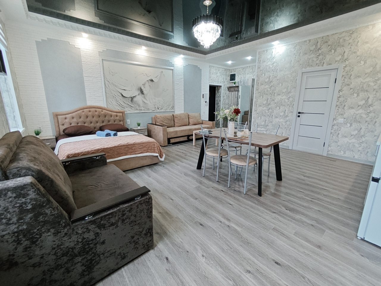 Студио (Дизайнерская ВИП в центре города), Апартаменты Сенода