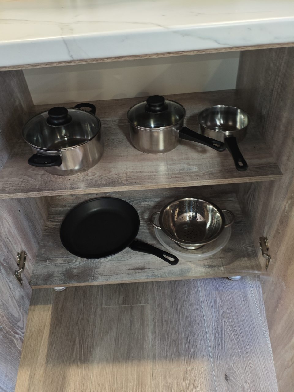 Студио (Дизайнерская ВИП в центре города), Апартаменты Сенода