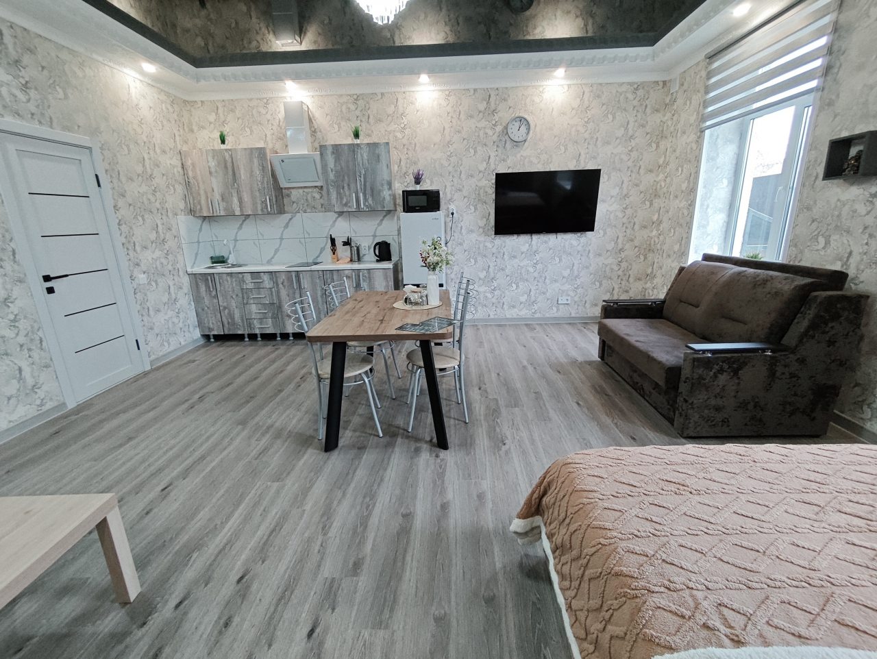 Студио (Дизайнерская ВИП в центре города), Апартаменты Сенода