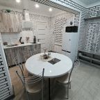 Апартаменты (Огромная 3-комн. квартира в центре города), Апартаменты Сенода