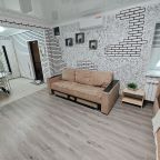 Апартаменты (Огромная 3-комн. квартира в центре города), Апартаменты Сенода