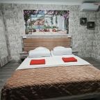 Апартаменты (Светлая 2-комн. квартира), Апартаменты Сенода