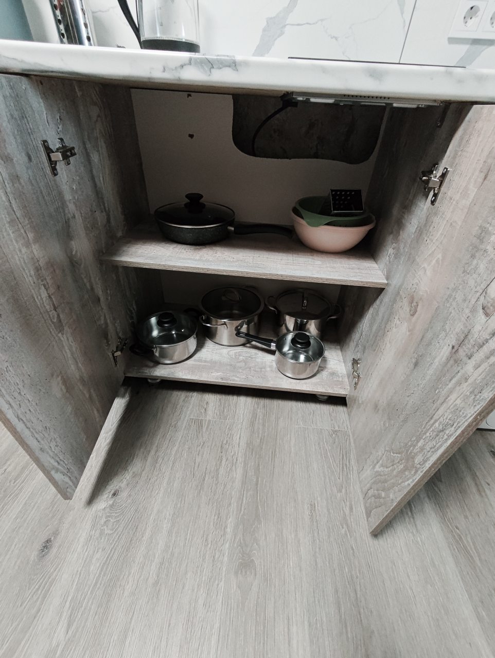 Апартаменты (Светлая 2-комн. квартира), Апартаменты Сенода