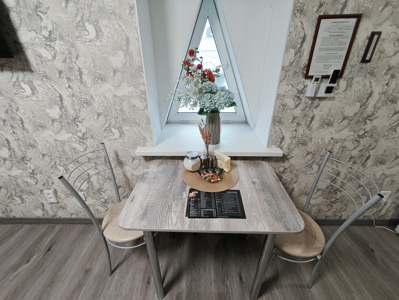 Студио (С новым евроремонтом в центре), Апартаменты Сенода