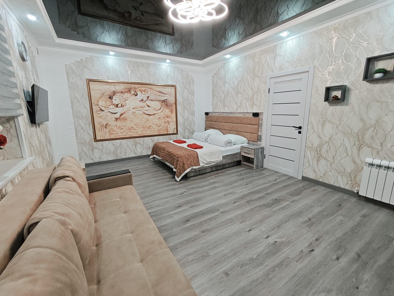 Апартаменты (Большая 2-комн. квартира), Апартаменты Сенода