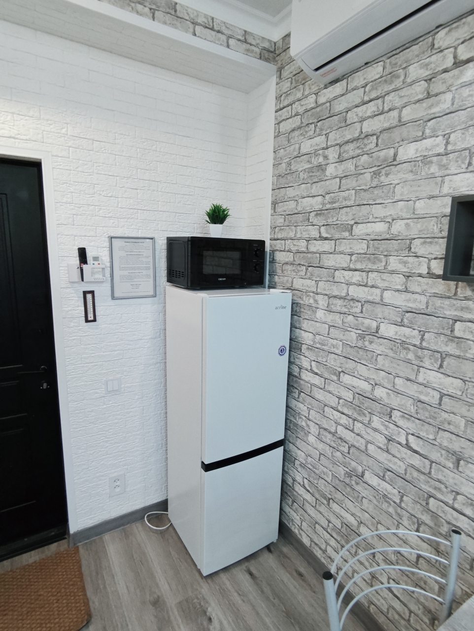 Апартаменты (Комфортабельная 2-комн. квартира в самом центре города), Апартаменты Сенода